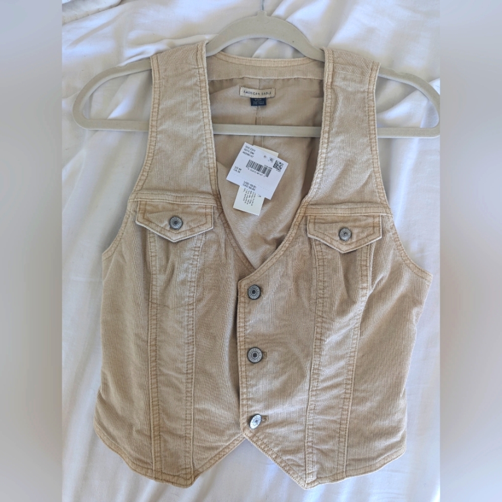 NWT American Eagle Courdoroy Vest